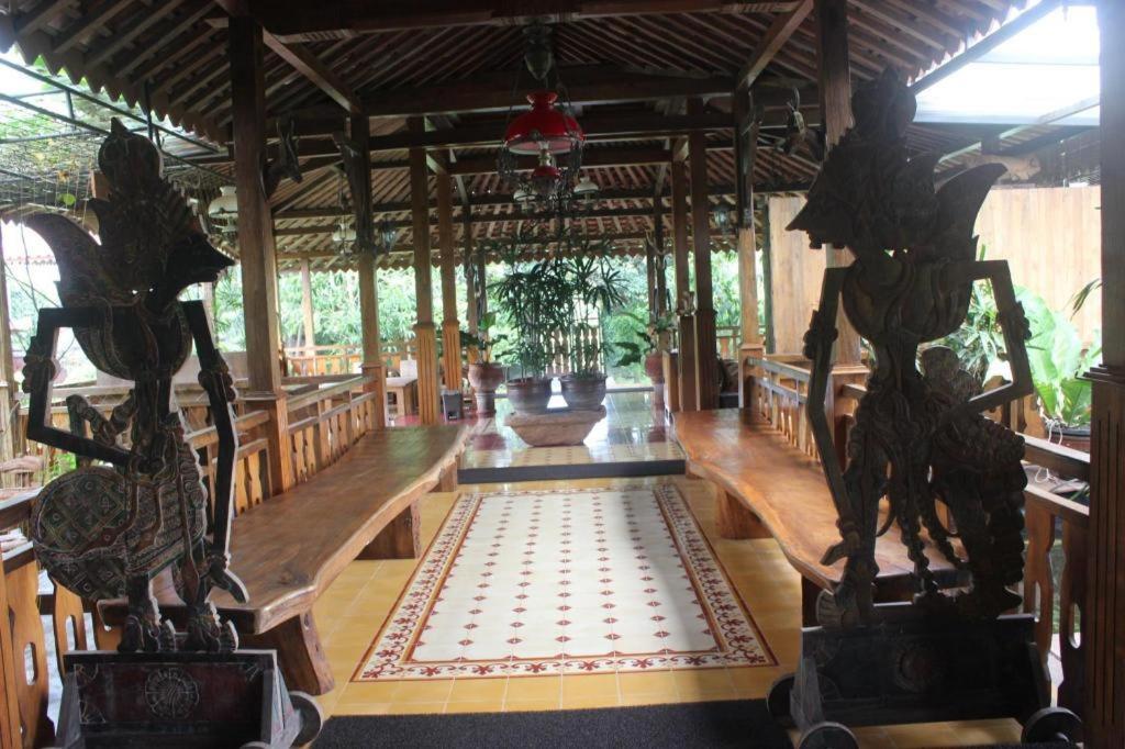 Joglo Ayem Tentrem Prambanan Exteriör bild