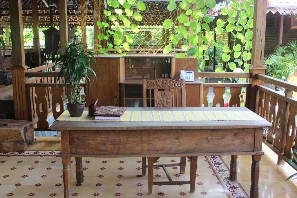 Joglo Ayem Tentrem Prambanan Exteriör bild