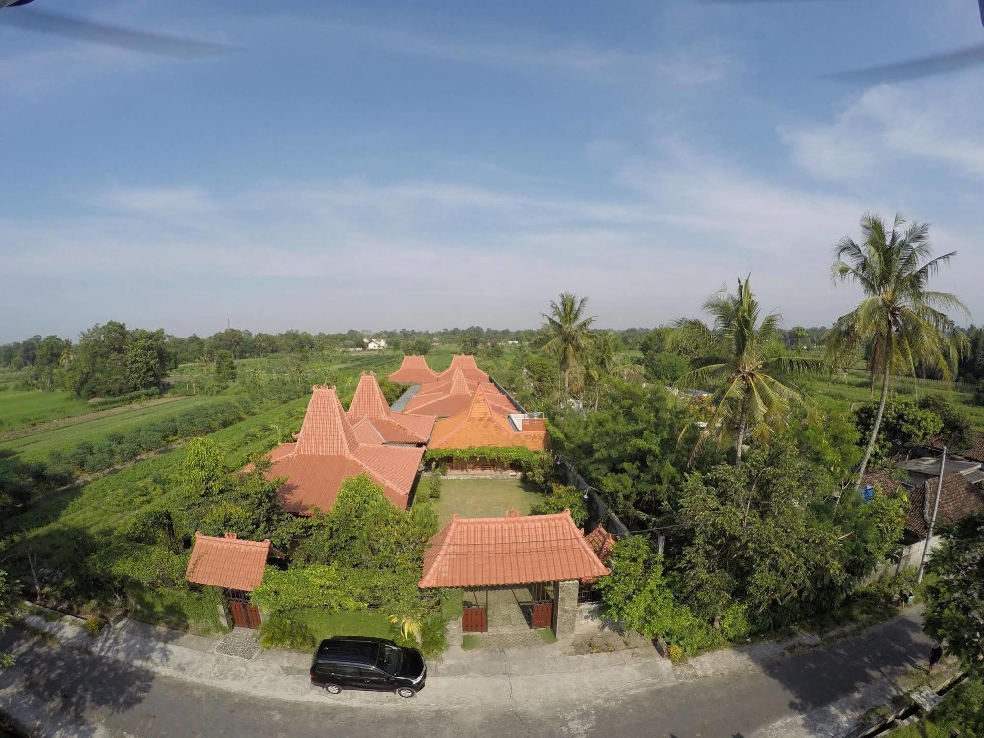 Joglo Ayem Tentrem Prambanan Exteriör bild