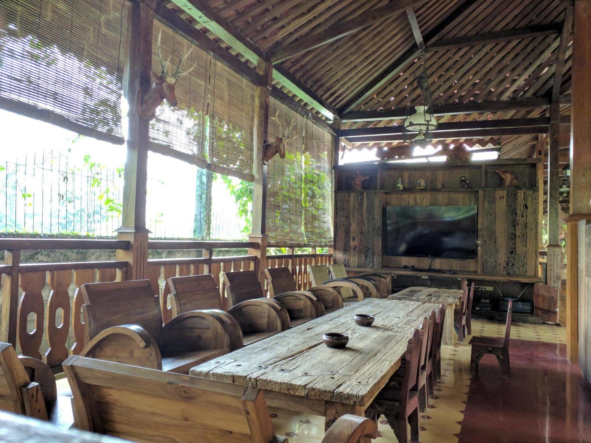 Joglo Ayem Tentrem Prambanan Exteriör bild